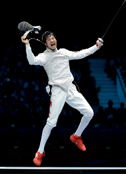 雷声在男子花剑中，取得过哪些过人的成绩？