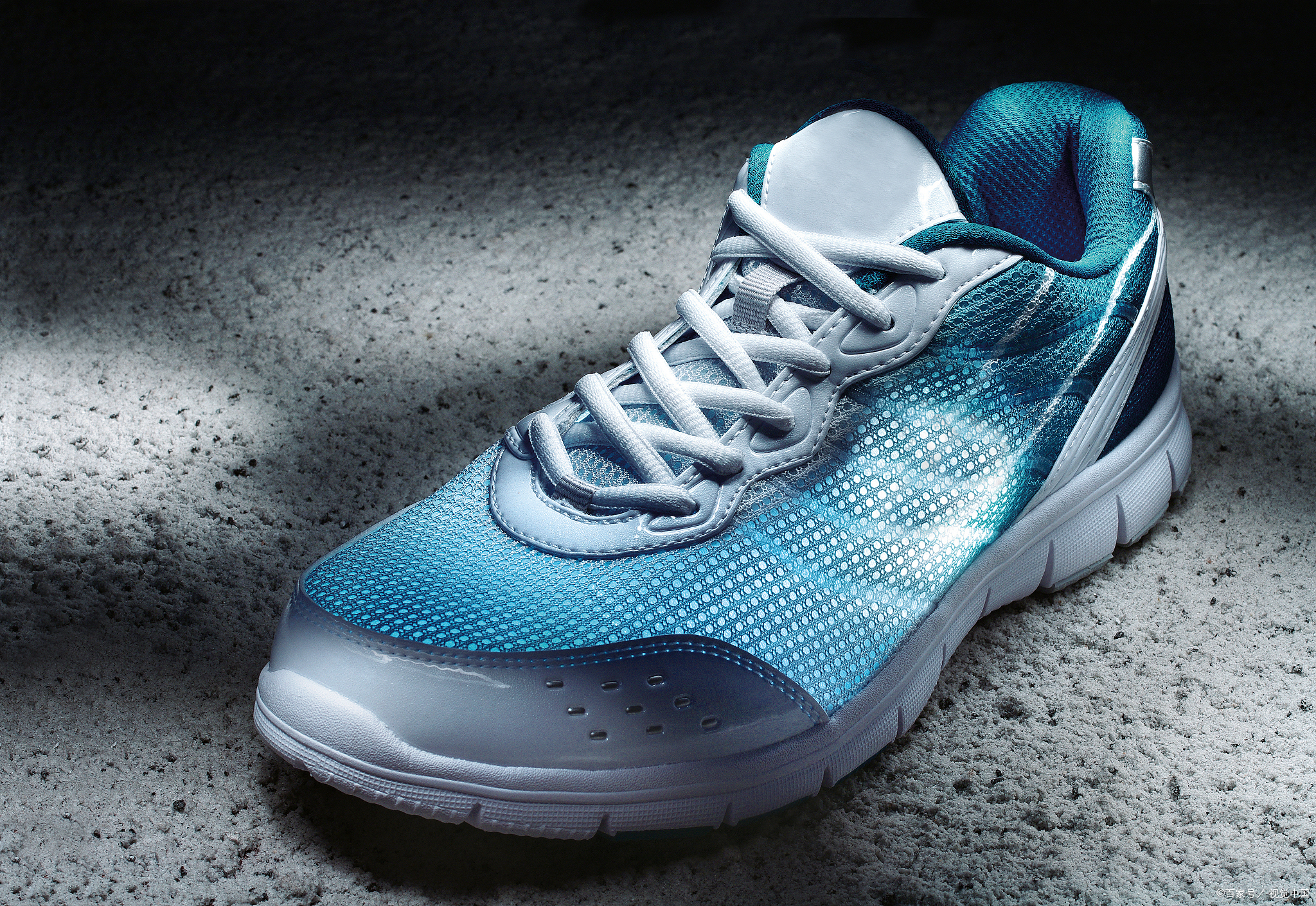 运动鞋正品店推荐有哪些？如何选出舒服且平价的运动鞋？