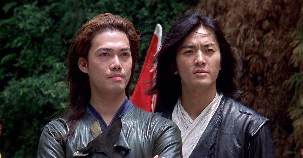 《风云雄霸天下》里的4句诗是什么?