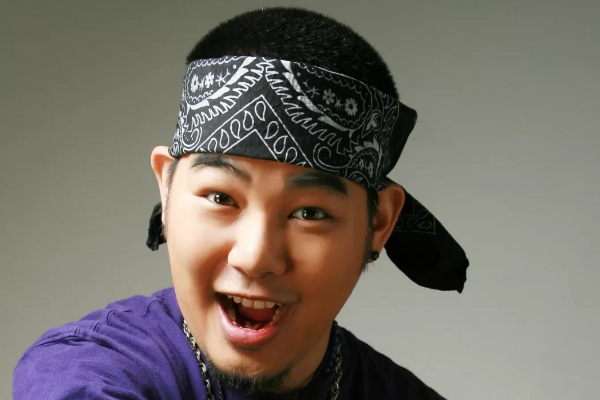 叫叫用力叫没人听得到什么歌