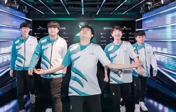 dwg怎么改名dk了