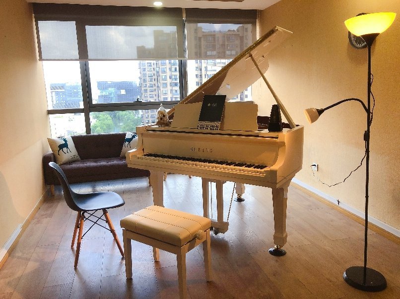 福州七旬老人买多套房子放钢琴，结果房价涨了30倍，为何房价涨幅这么大？