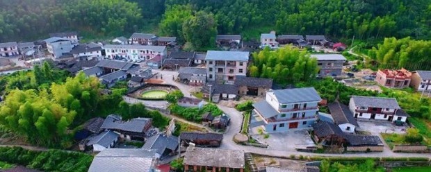 毗邻而居的意思