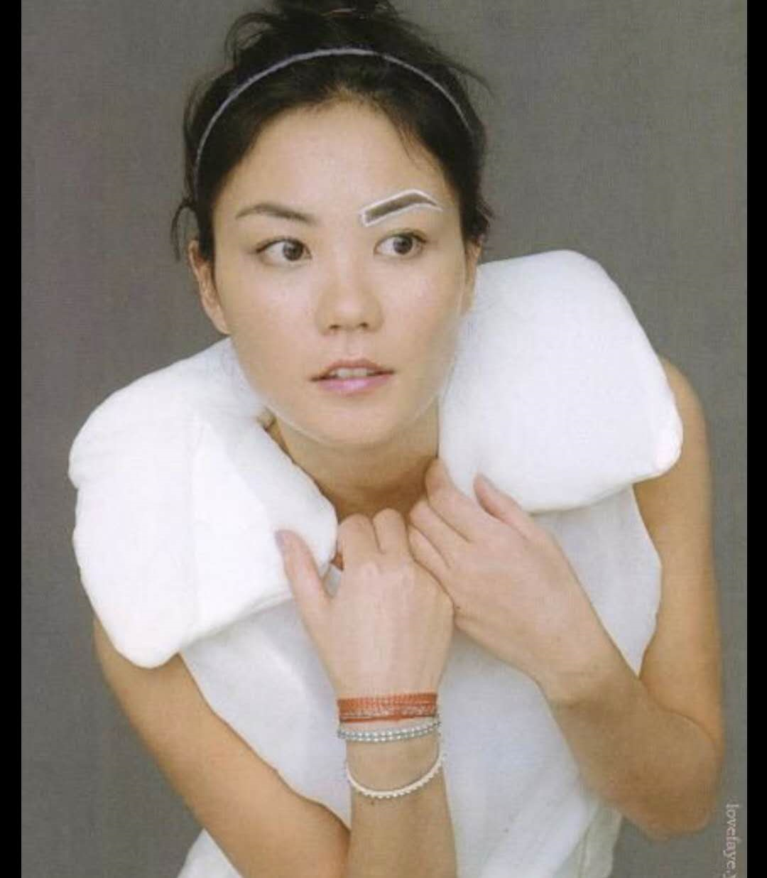 王菲发短信斥责李亚鹏是不是说明俩人关系不好了?