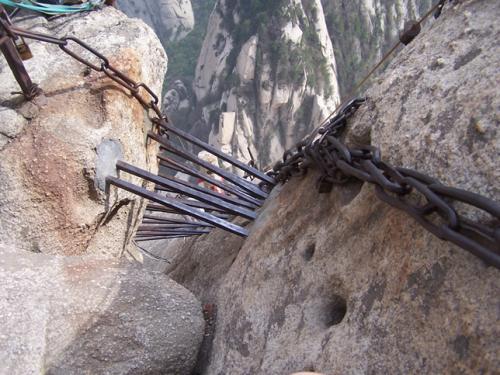 自古华山一条路什么意思？