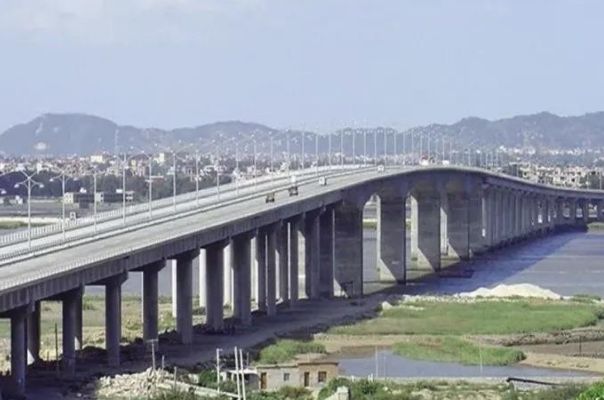 泉州一男一女在520当天相拥溺亡，他们为何会做出如此极端的行为？