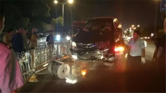 湖南岳阳一妇女遇车祸身亡,肇事者曾任派出所所长,具体是怎么回事?