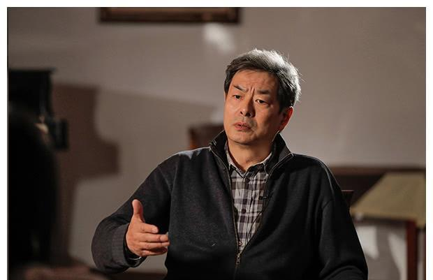 濮存昕表示对丑人丑事坚决零容忍,他这句话表明了哪些立场?