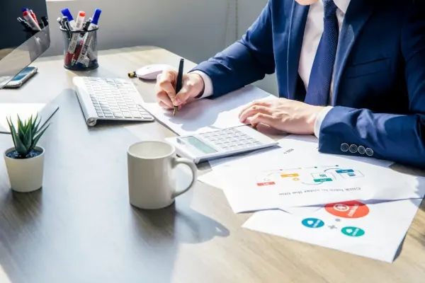 崭的拼音组词部首