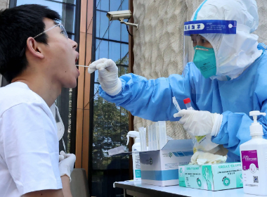 中国传媒大学4天报告感染者28人，6百余人紧急转运，疫情形势是否可控？