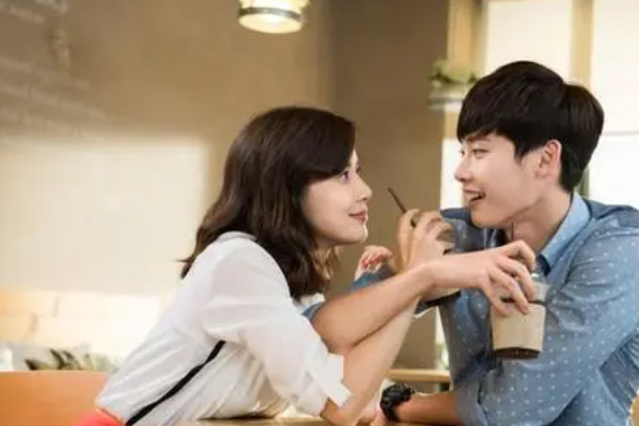 什么是年下男友？