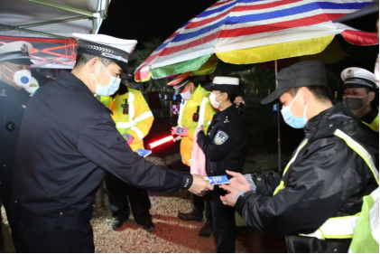 哈尔滨疫情防控一志愿者被捅伤后不幸离世，事发时的具体细节是怎样的？