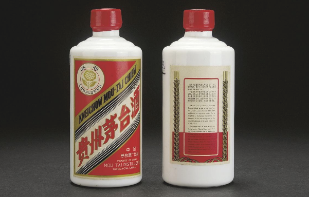 茅台酒十个工艺特点中的一少是指