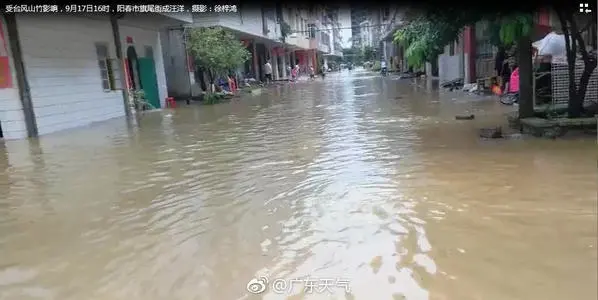 河南新乡一养老院遭河水倒灌,里面的老人情况如何?