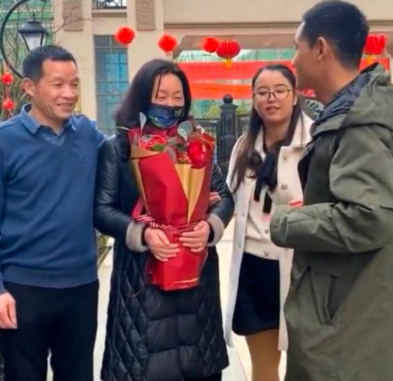 张玉环领证获前妻宋小女祝福,各自安好是不是就是最好的结局?