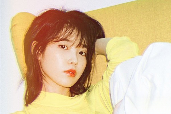 iu李知恩为什么被叫公交车字母婊 关于银赫的手滑事件是什么