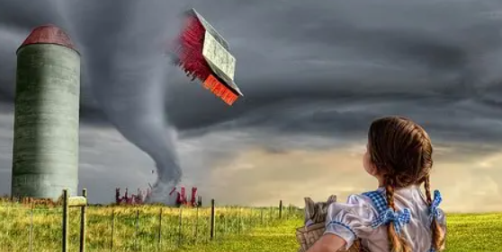 超近距离实拍:广州龙卷风摧毁电力设备火花四溅,龙卷风的威力有多大?