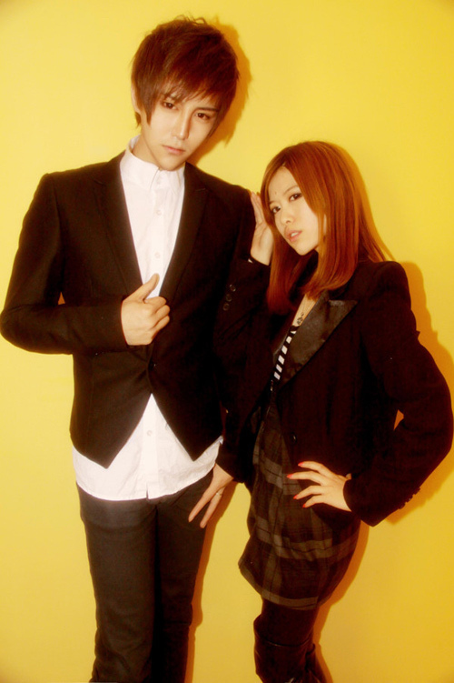 这个男生叫什么 谁有他的情侣图片- -