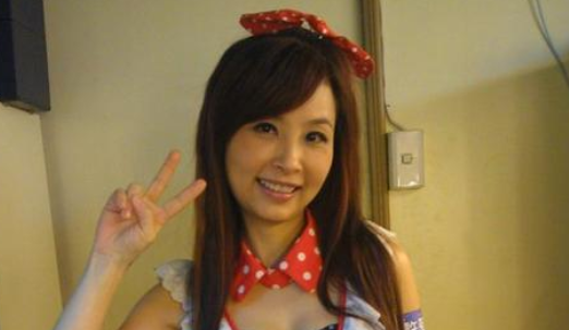 未和解成终身遗憾，许圣梅自曝曾向罗霈颖下跪，她们因何反目成仇？