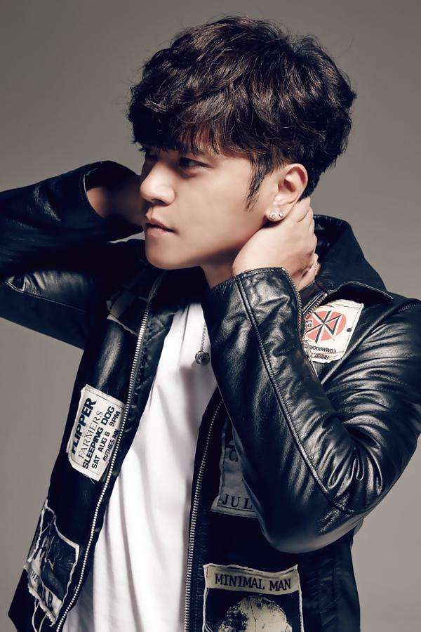 罗志祥为母亲办乒乓球赛，网友对此有何评价？