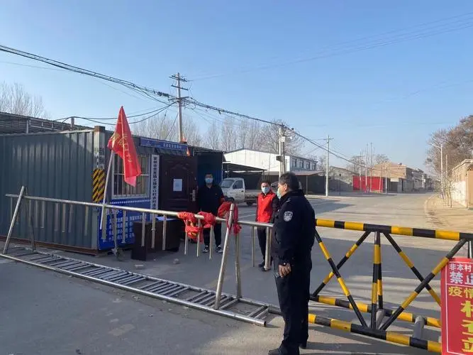 侠客岛评一刀切封控堵路,他都指出了哪些问题?