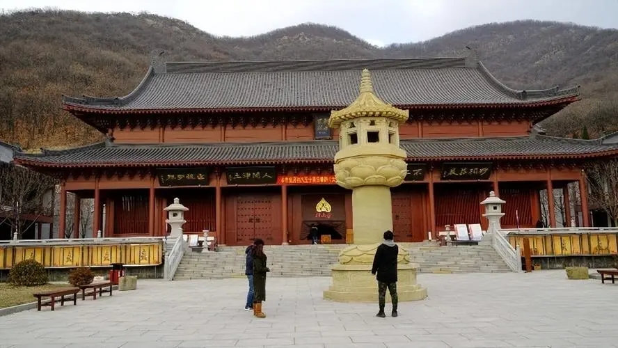 祭祀网站为日本战犯设纪念馆?大连横山寺有关东军牌位?这是咋回事?