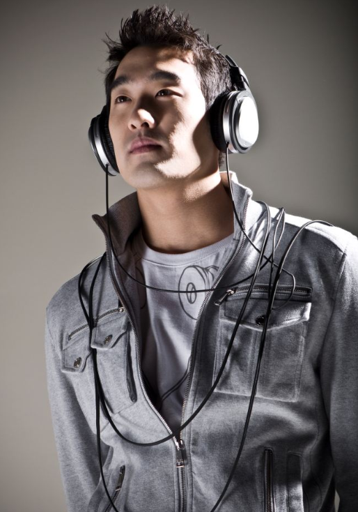 Pop Danthology 2012里面有哪些歌?