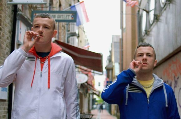 10部笑到肚子疼的电视剧