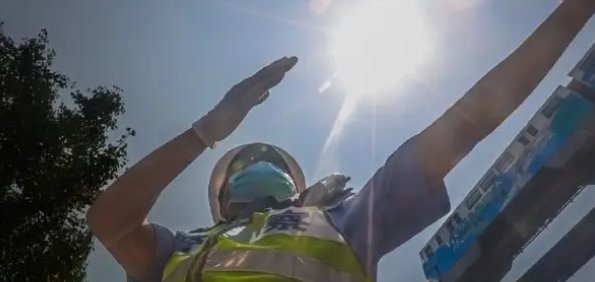 局地40℃!13省区市将现高温天气，今年的气温为何如此炎热？