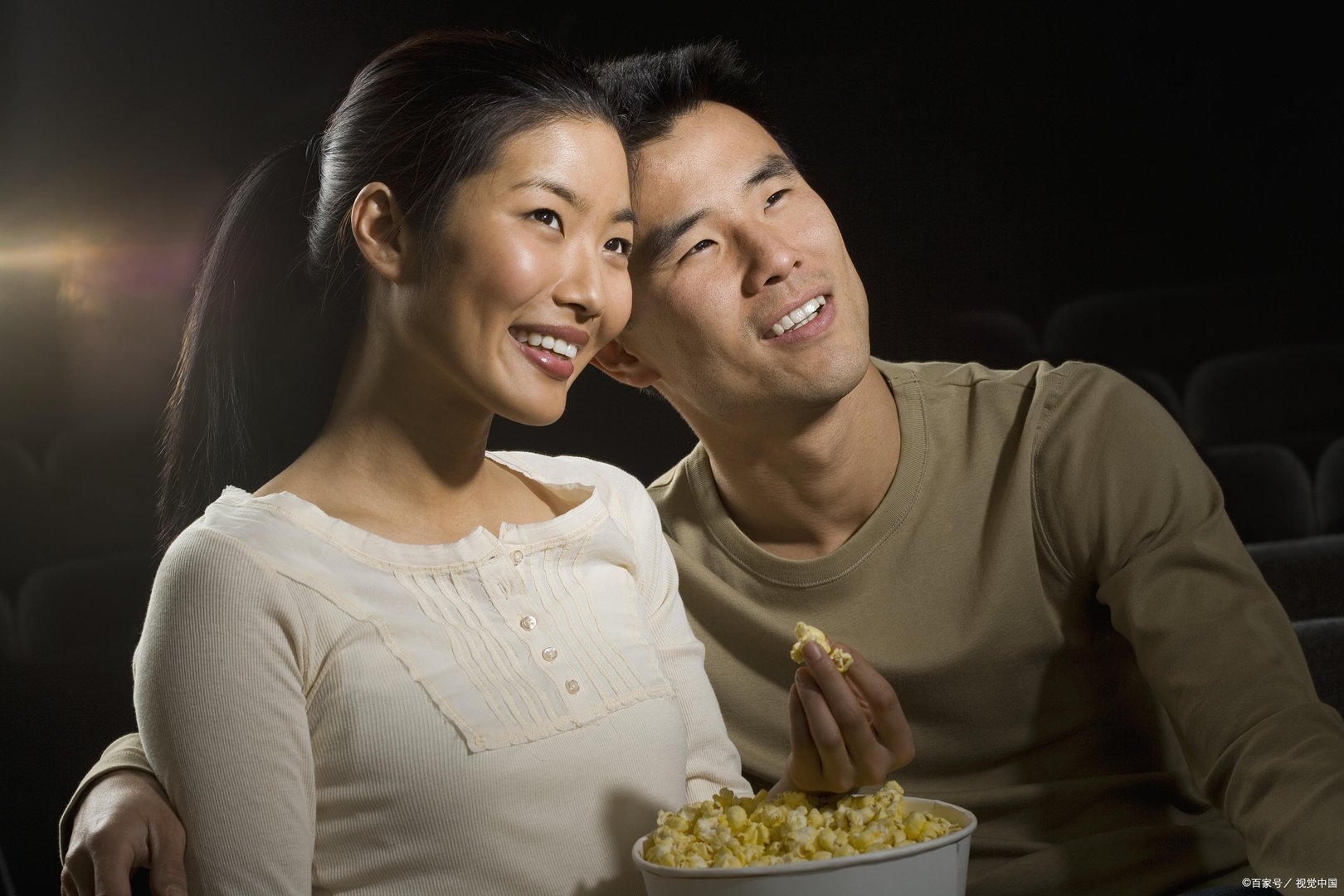 给不了你哪些东西的男人，说再多的爱你，往往也只是虚情假意？