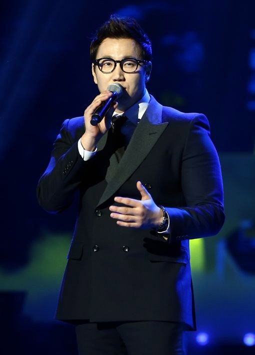 如何评价韩国歌王 THE ONE (郑淳元) 参加我是歌手第三季？