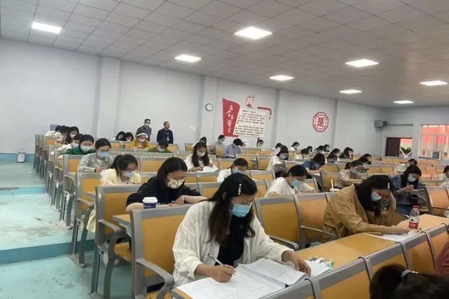 法考成绩如何查询？