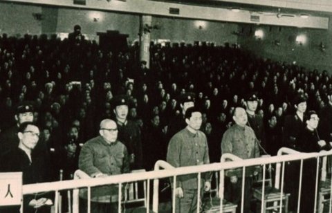 四人帮中的四人分别当过什么职务？