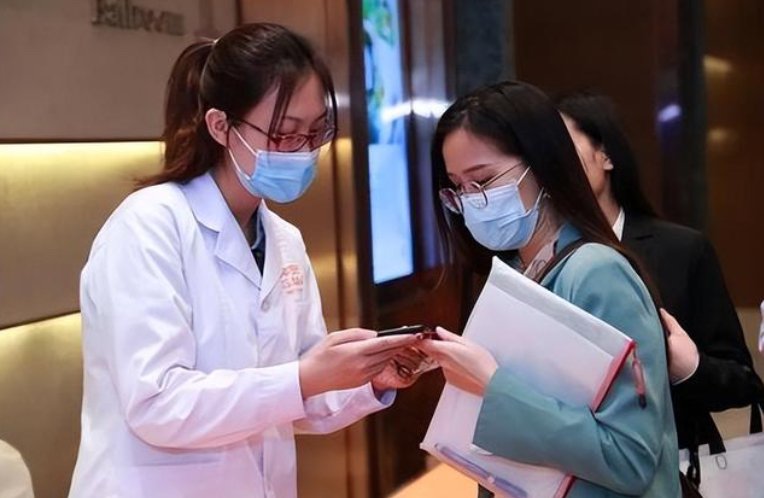 大城市“陪诊师”：年轻客户超6成，该行业有存在的必要吗？