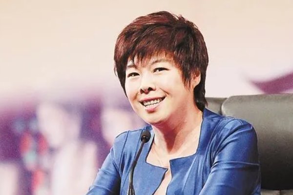 于丹在北大发言被轰下为什么