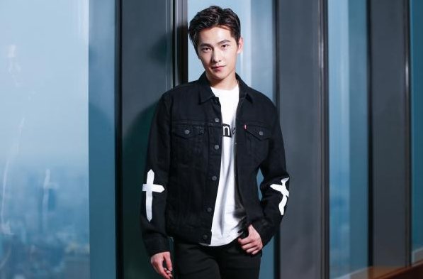 杨洋抖音演员认证没有了