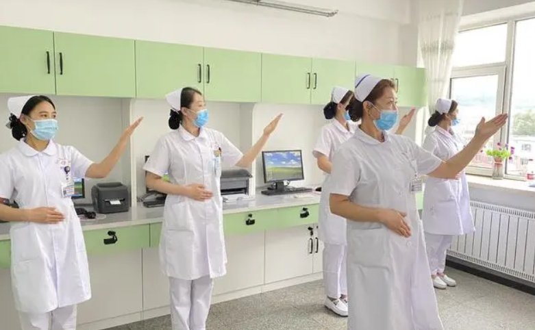 2023年护士资格证分数线