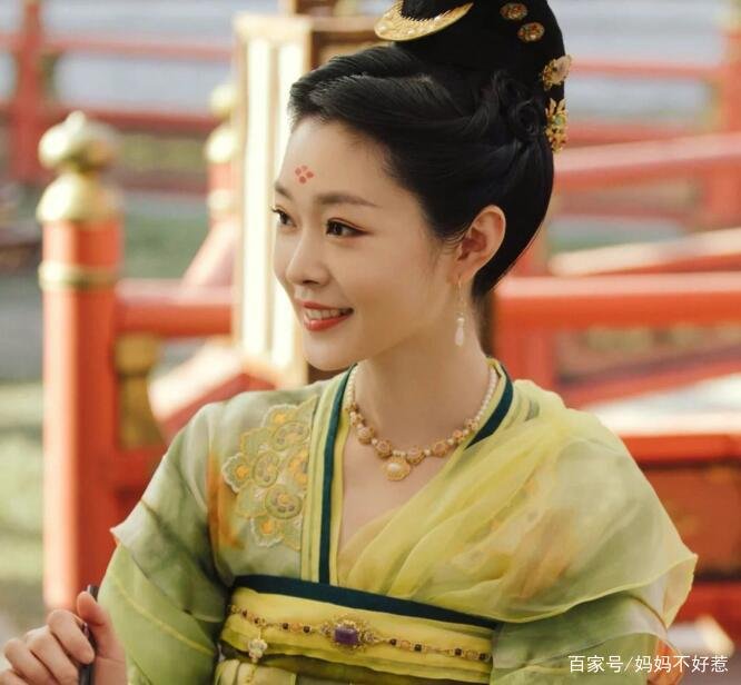 百里弘毅怎么爱上柳然的