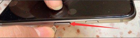 IPhone4S.手机如何装电话卡？