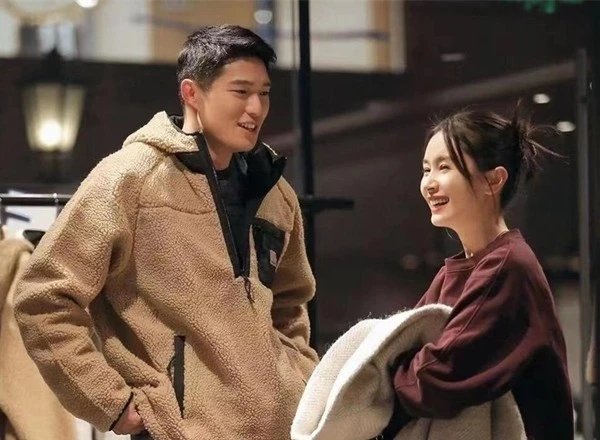 吴永恩、王子文玩真心话大冒险，王琳微博暗示他俩成了，你是怎么看的？