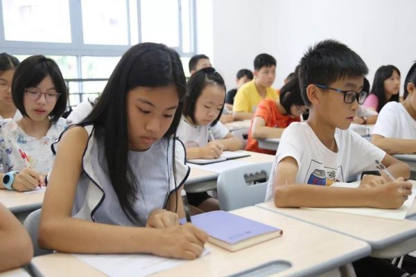 过程很细的开车描写文字