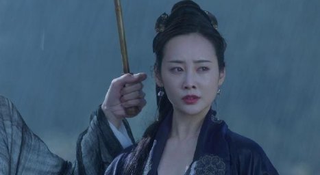 李纯吐槽张若昀打伞了又好像没打,当时的剧情有哪些隐藏的细节