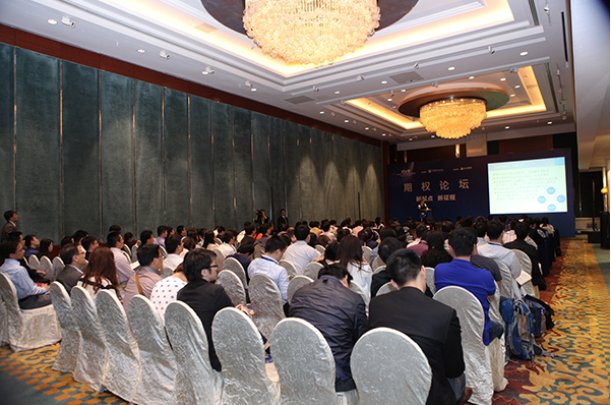 中国共产党第二十次全国代表大会召开时间( )