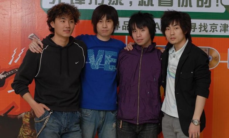 一条大河的歌词是什么？