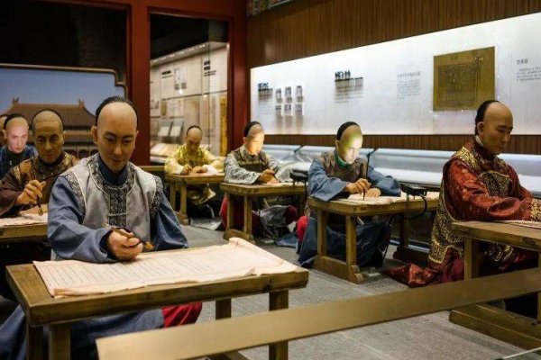 科举考试中的春闱指的是