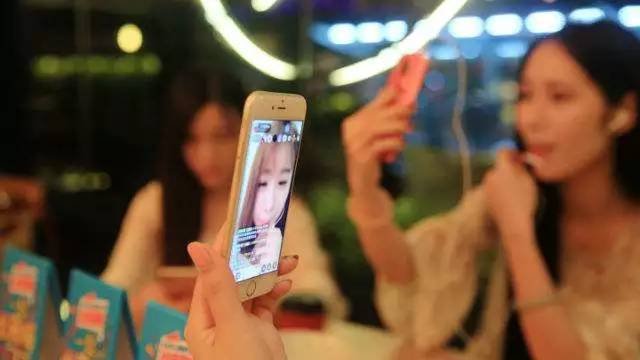 山西已有四名主播被抓，这些主播涉嫌哪些违法行为？