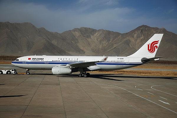 国航机长辞职被公司索赔1066万，法院判赔210万，这一结果是否合理？