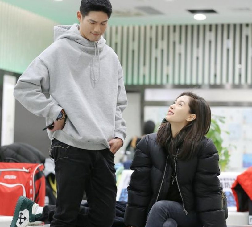 吴永恩、王子文玩真心话大冒险，王琳微博暗示他俩成了，你是怎么看的？