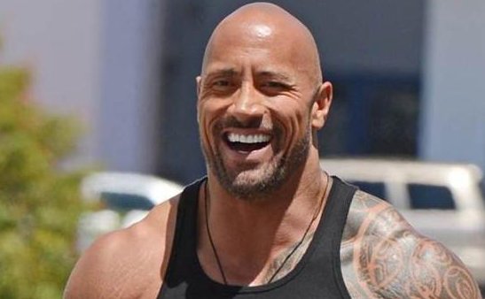 巨石强森还活的吗