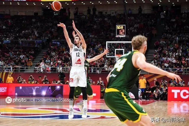 法国67:59澳大利亚获得男篮世界杯铜牌，法国是如何逆转澳大利亚队的呢？